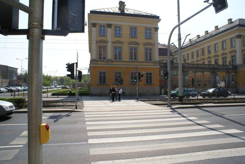 Ruszyła budowa azyli dla pieszych. Na pierwszy ogień poszła Buforowa