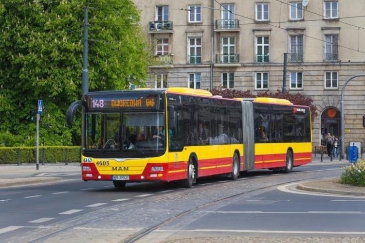 Zmiany w komunikacji: likwidacja linii autobusowej i przystanki w innych miejscach