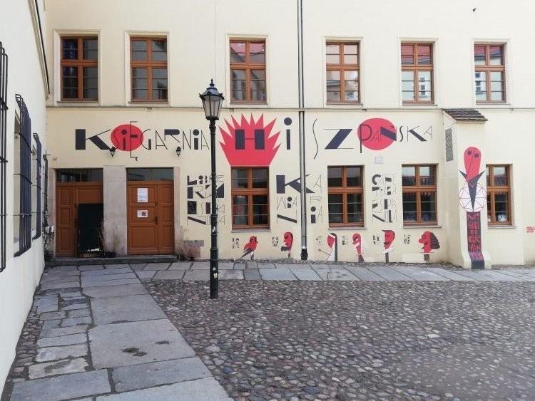 Wrocław: Księgarnia Hiszpańska zostaje. UWr dogadał się z miastem