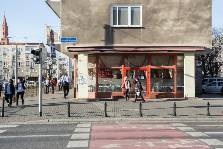 Bar mleczny Jacek i Agatka sprzedany. W ostatni dzień zaprasza na naleśniki za złotówkę
