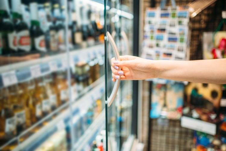 Wrocław wprowadza zakaz sprzedaży alkoholu w dużej części miasta [LISTA ULIC I OSIEDLI]