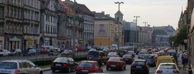 Specjaliści wyliczyli: ruch aut na ulicach Wrocławia przyspieszył