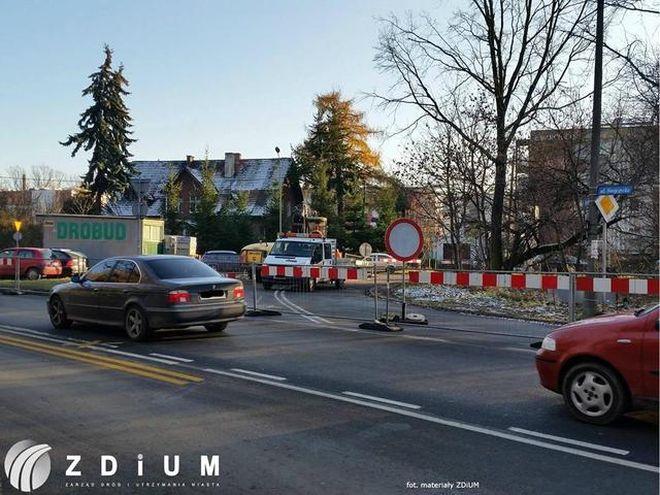 W piątek i w sobotę uwaga na zwężenia jezdni na dwóch ulicach we Wrocławiu
