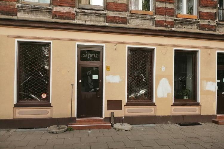 Kolejny atak na Browar Sabotaż. Napastnicy rozpylili gaz łzawiący