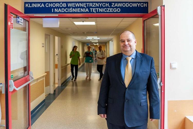 Czy osocze osób, które pokonały COVID-19, może pomóc chorym? Ustalą wrocławscy naukowcy