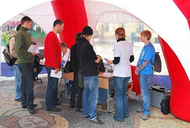 Przed jednym z centrów handlowych będą zbierać krew