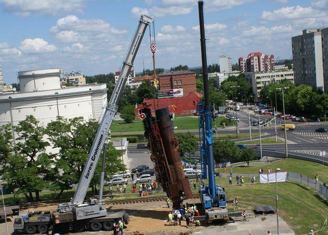 Potężny ślimak stanie w Rynku