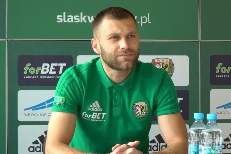 Drakońska kara dla Djordje Cotry. Serb wróci do gry dopiero za 3 miesiące, klub zapowiada odwołanie