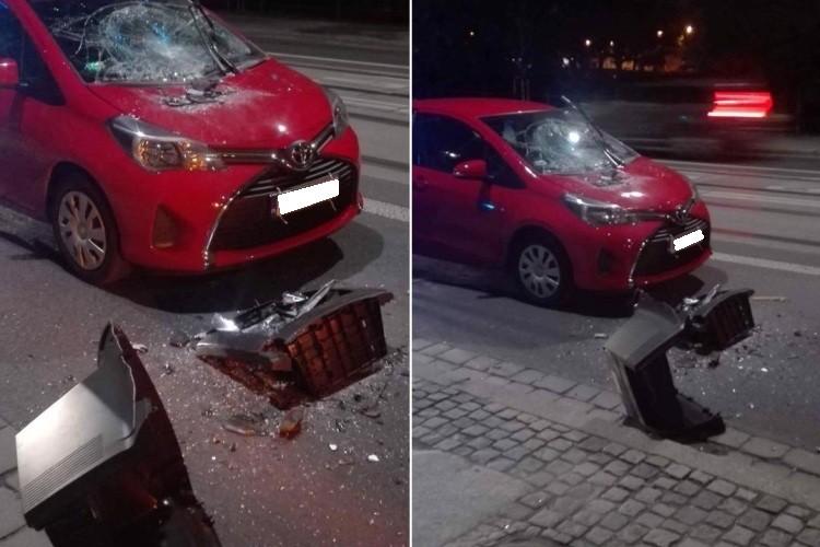 Samochód trafiony... telewizorem. Na oczach policjantów [ZDJĘCIA]