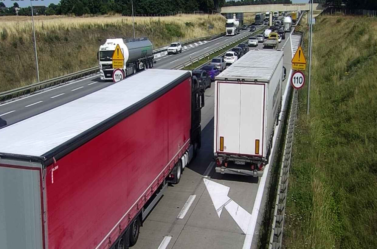 Gigantyczny korek na autostradzie A4 pod Wrocławiem