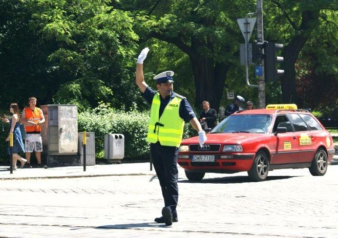 Wrocław bezpiecznym miastem - tak mówią badania. Czy statystyki policyjne też?