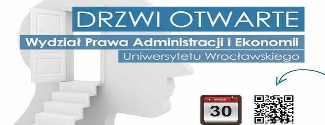 Masa atrakcji podczas drzwi otwartych uniwersyteckiego Wydziału Prawa, Administracji i Ekonomii