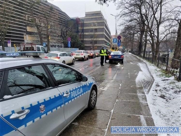 Policja na buspasie, którego prawie nie widać. Posypały się mandaty