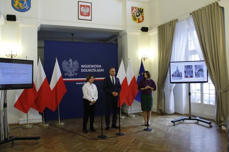Wojewoda dolnośląski dofinansuje konserwację „Zeznania umarłego”