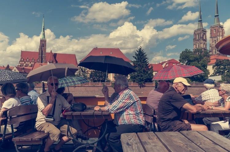 Wycieczka z Danii zgubiła we Wrocławiu starszą panią