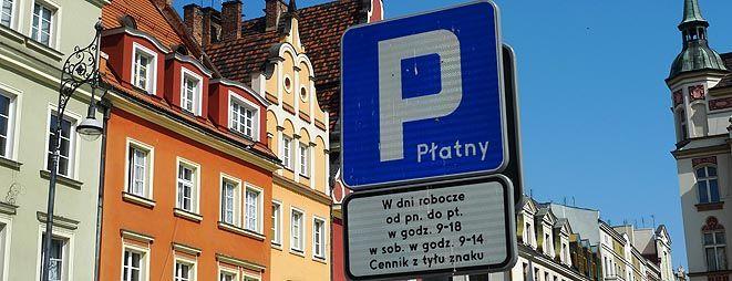 Zamienili parkingi w parki. Dziś we Wrocławiu po raz pierwszy Park(ing) Day
