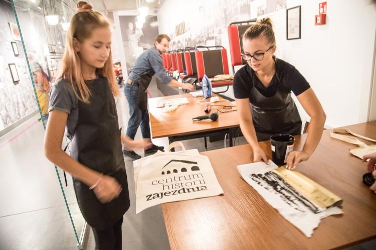 Warsztaty rodem z podziemia PRL. We Wrocławiu uczyli drukować „bibułę” [ZDJĘCIA]