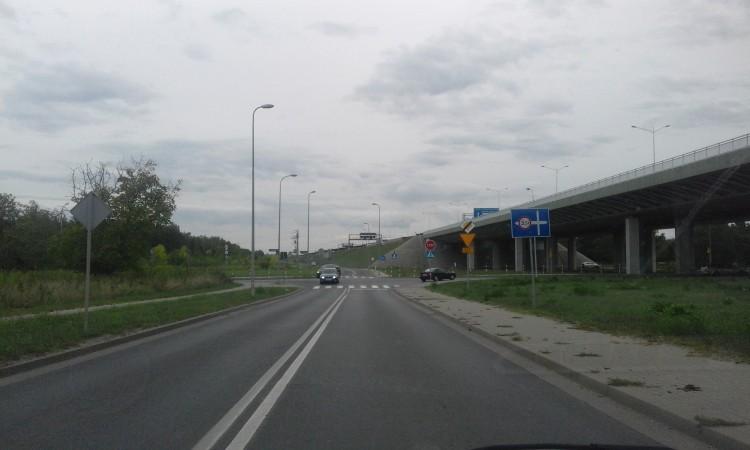 Żerniki chcą ronda na niebezpiecznym skrzyżowaniu