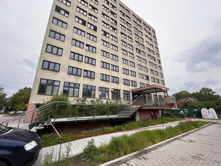Wrocław: Trwa remont akademika 