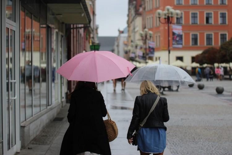 Wciąż obowiązują alerty powodziowe, a już są nowe ostrzeżenia