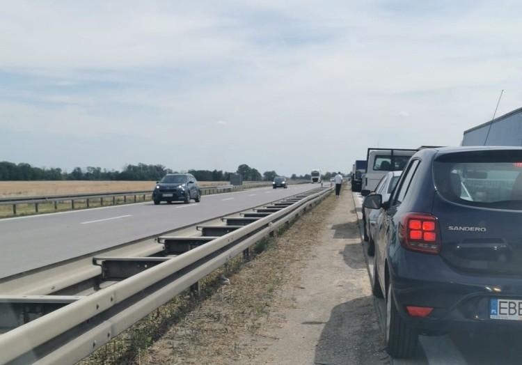 Zablokowana autostrada A4 po wypadku. W autach podróżowało 5 dzieci