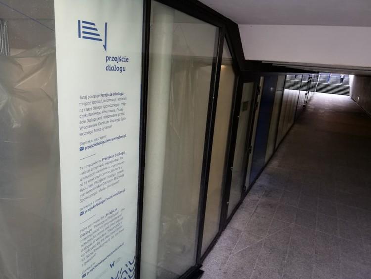 Remont przejścia Świdnickiego. Znowu zmiany! [ZDJĘCIA]