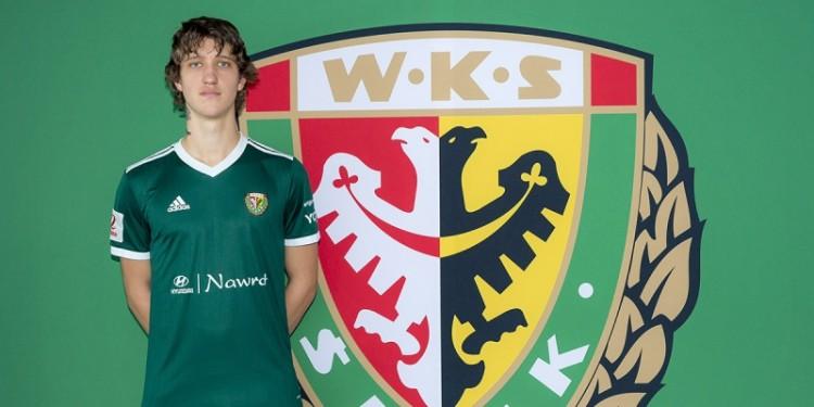 Śląsk zyskał wielki talent! Adrian Bukowski piłkarzem WKS-u