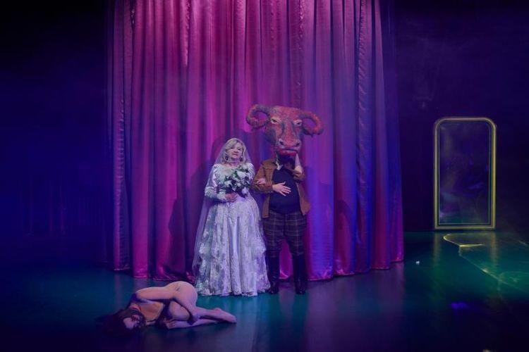 Ostatni spektakl w Teatrze Polskim przed lockdownem. Na scenie same aktorki