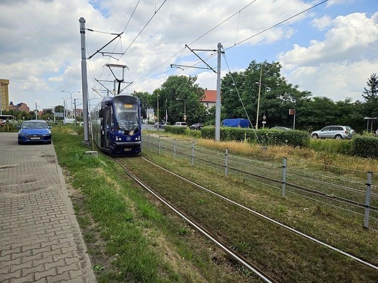 Nowe torowisko za głośne. Miasto wprowadziło ograniczenie prędkości