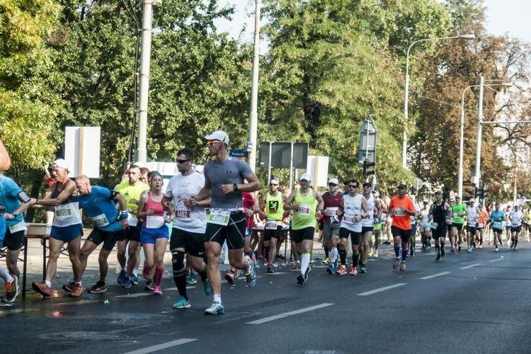 Zmiany w komunikacji w związku z 35. PKO Wrocław Maratonem. Jakich utrudnień się spodziewać?