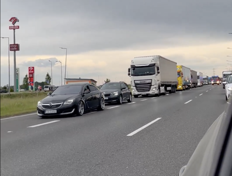 Dwie osoby ranne po karambolu na autostradzie A4