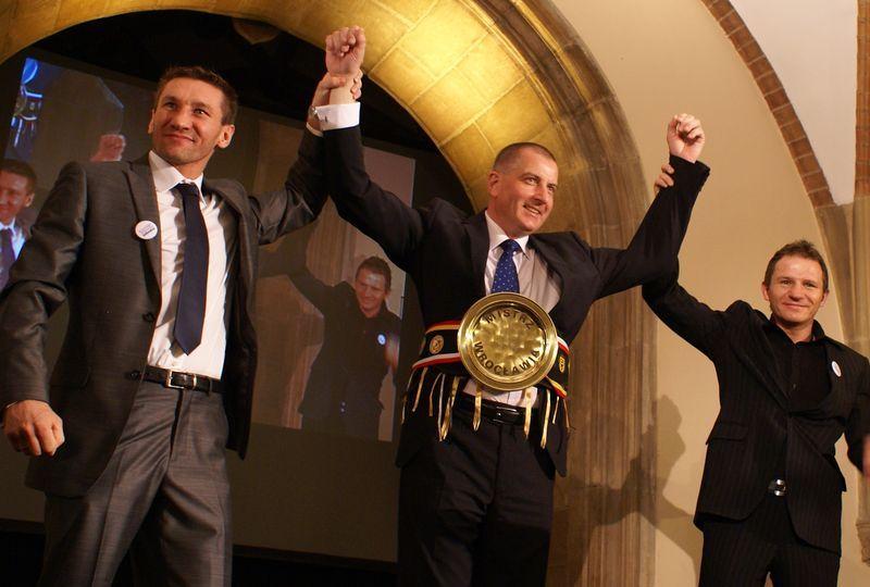 Konwencja wyborcza: Dutkiewicz dostał pas bokserski
