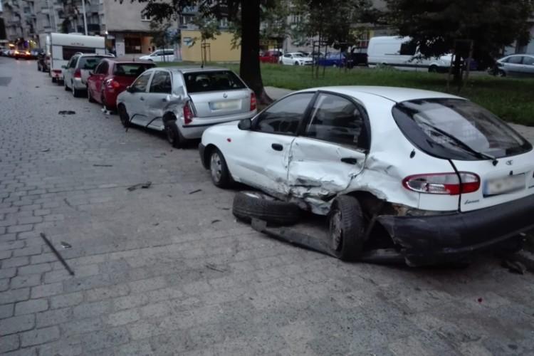 O włos od tragedii. Pijany kierowca staranował 8 samochodów [ZDJĘCIA]