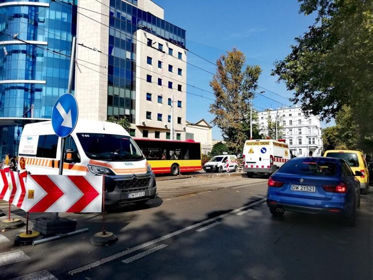 Ruszył remont torowiska na Podwalu. Dużo objazdów [ZDJĘCIA]