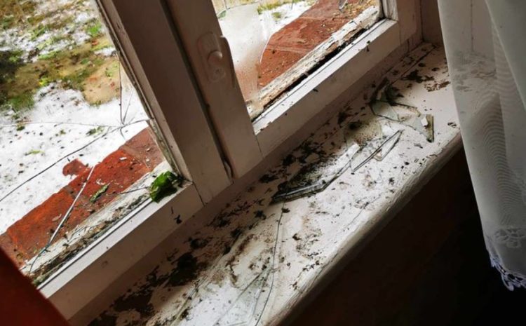 Potężny grad pod Wrocławiem. Wybija szyby i niszczy domy