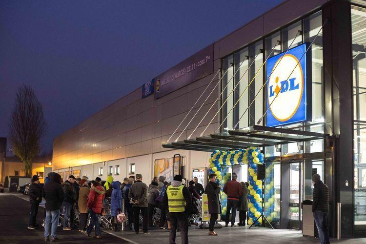 Jak 27 grudnia są otwarte sklepy? Czy po świętach jest niedziela handlowa? [27.12.2020]