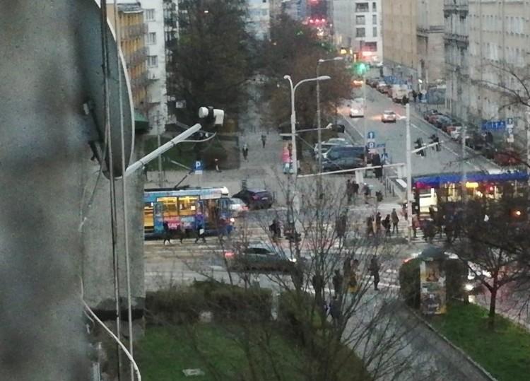 Potrącenie w centrum Wrocławia. Tramwaje jeżdżą objazdem