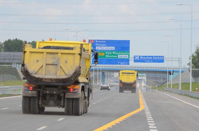 Poprawią oznakowanie na AOW. Ma być łatwiej trafić na autostradę
