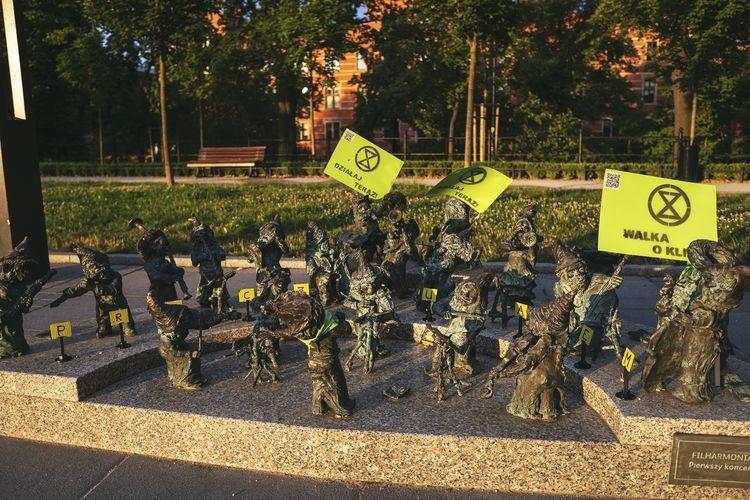 Protest z udziałem wrocławskich krasnali [ZDJĘCIA]
