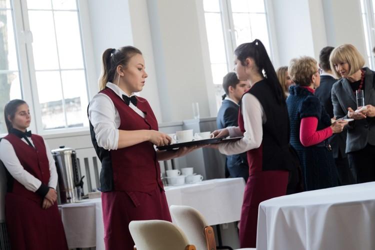 Wrocławski „Gastronomik” kończy 70 lat. Szkoła zapowiada zmiany i chce, żeby jej uczniowie podbijali świat