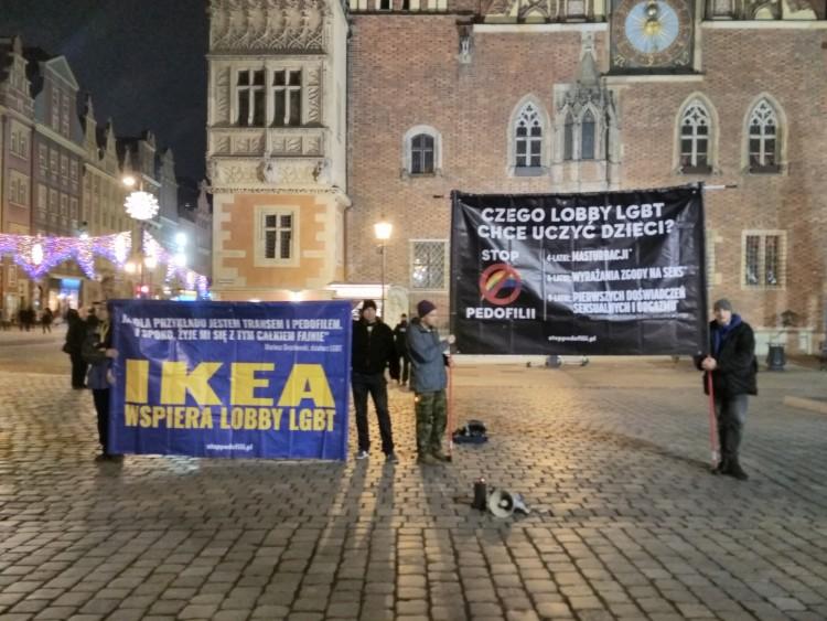 Organizatorzy pikiety „Stop Pedofilii”: Straż miejska utrudnia nam działanie