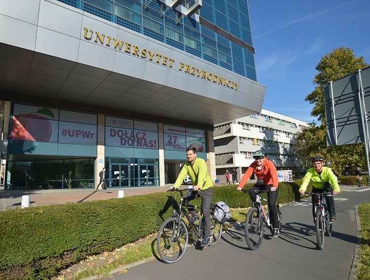 Wrocław: Naukowcy zbadali jakość powietrza w różnych lokalizacjach miasta
