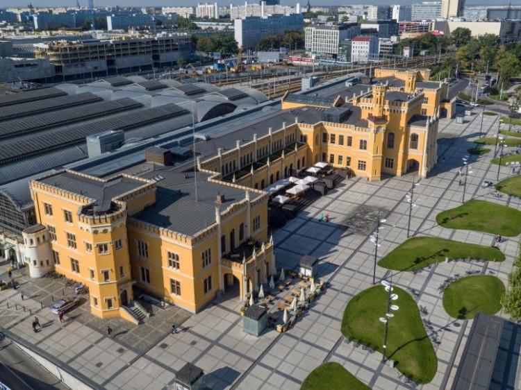 Zmiana rozkładu jazdy pociągów. We Wrocławiu powstał nowy peron!