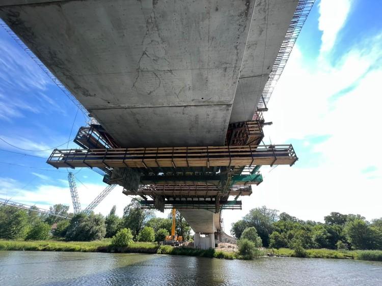 Most Wschodni połączył dwa brzegi Odry. To historyczny moment!