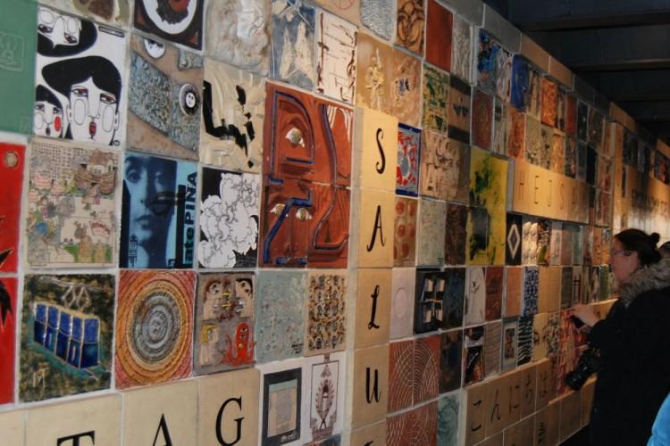 Niecodzienny mural pojawił się na ścianie Przejścia Słodowego (ZOBACZ ZDJĘCIA)