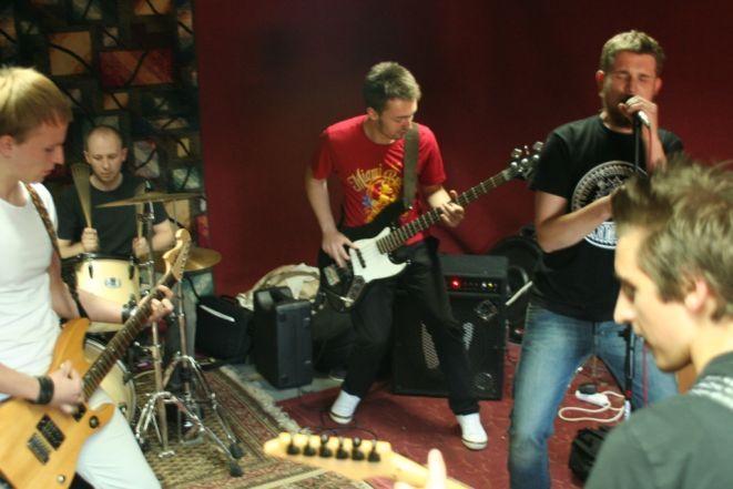 Hard rockowe Ghetto i The Formacja w klubie Alive