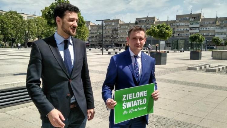 Ludzie Jarosa żegnają się z pracą w urzędzie marszałkowskim. Czy to początek czystki?