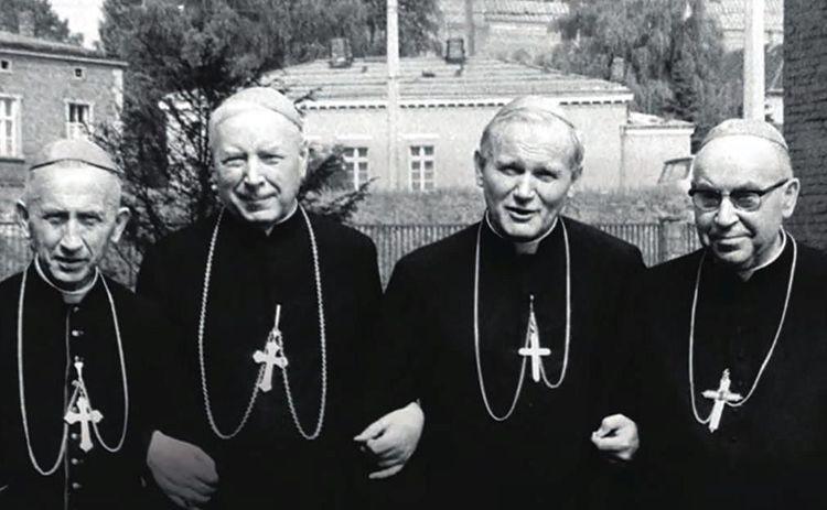 O działalności polskiego episkopatu. Debata w Centrum Historii Zajezdnia
