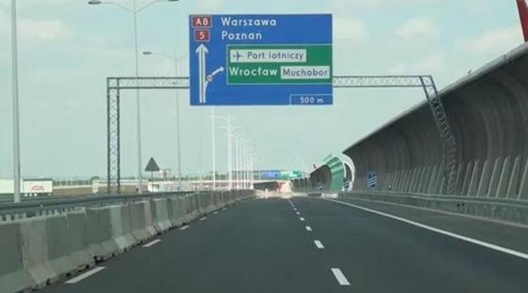 Groźnie wyglądająca kolizja na AOW. Na obwodnicy wciąż są gigantyczne korki
