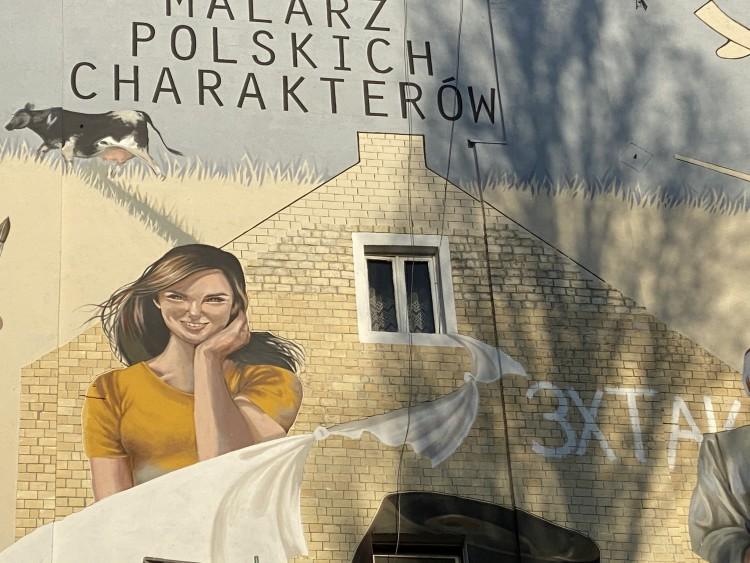 Nowy mural we Wrocławiu. W hołdzie dla twórcy kultowej komedii [ZDJĘCIA]